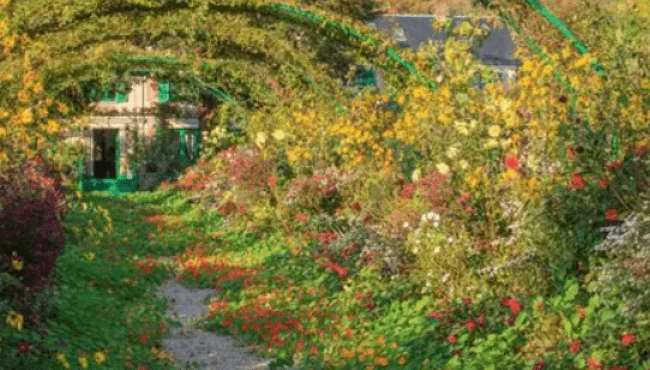 The Gardens of Giverny Are Reopening!